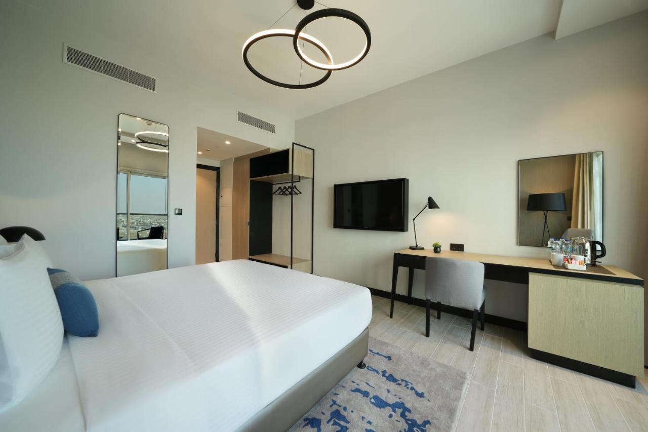Damac Hills 2 Hotel, An Edge By Rotana Hotel Dubai Eksteriør bilde
