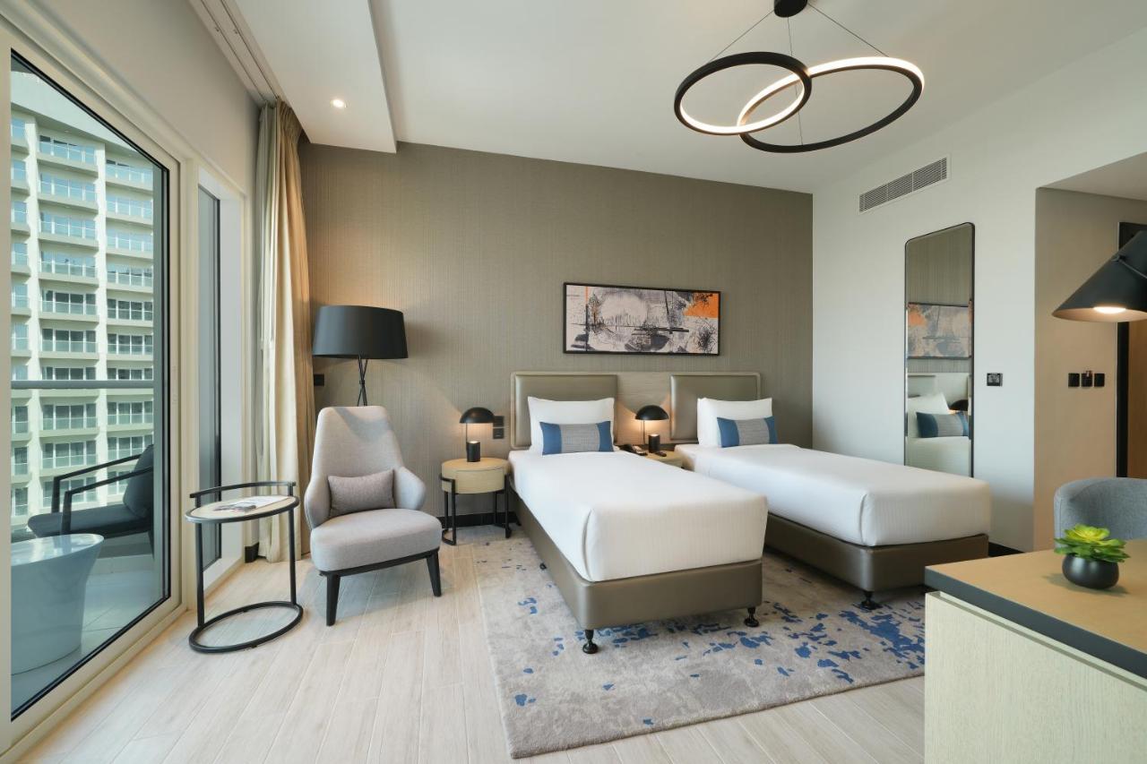 Damac Hills 2 Hotel, An Edge By Rotana Hotel Dubai Eksteriør bilde