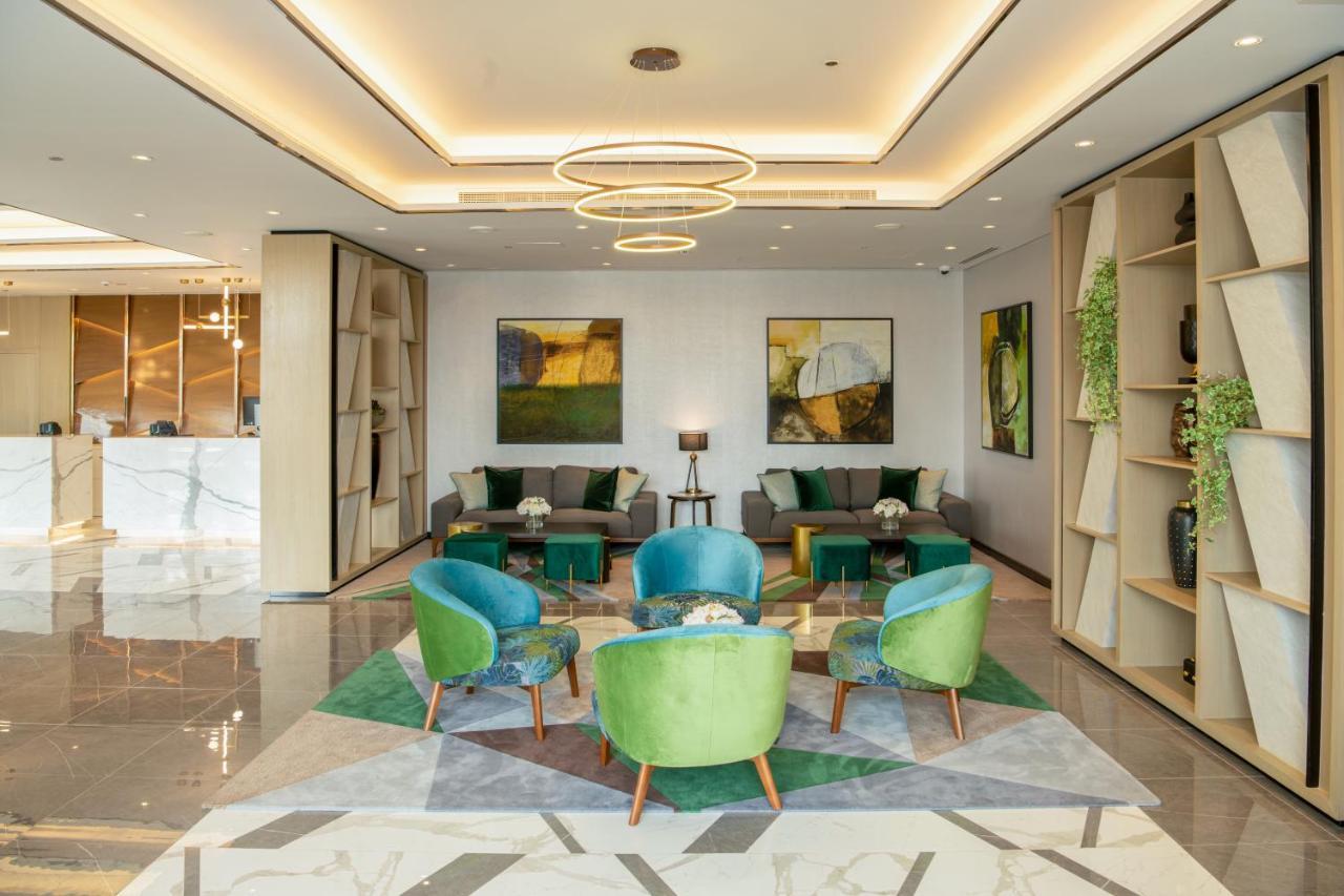Damac Hills 2 Hotel, An Edge By Rotana Hotel Dubai Eksteriør bilde